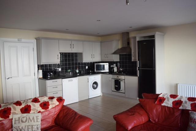 46 West Strand Avenue Portrush Extérieur photo